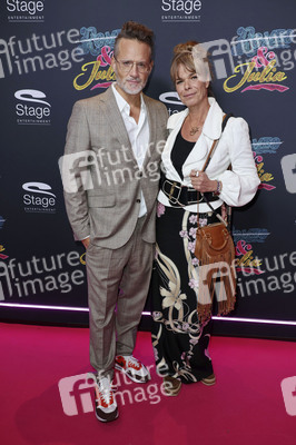 Musicalpremiere '& Julia' in Hamburg