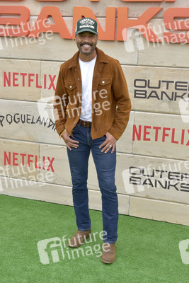 'Poguelandia: An Outer Banks Experience' in Santa Monica