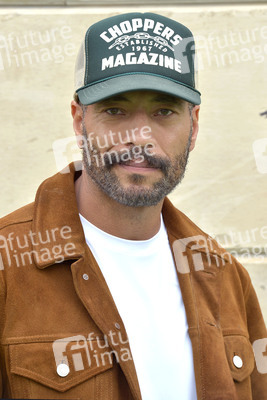 'Poguelandia: An Outer Banks Experience' in Santa Monica