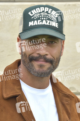 'Poguelandia: An Outer Banks Experience' in Santa Monica