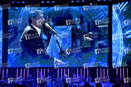 Premiere der Show 'Da Capo Udo Jürgens' in Berlin