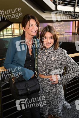 Jubiläumsfest 'Gekommen, um zu bleiben' in Berlin