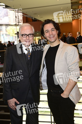 Jubiläumsfest 'Gekommen, um zu bleiben' in Berlin