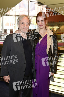 Jubiläumsfest 'Gekommen, um zu bleiben' in Berlin