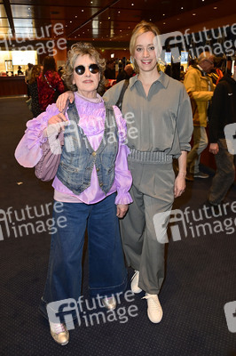 Jubiläumsfest 'Gekommen, um zu bleiben' in Berlin