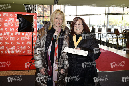 Jubiläumsfest 'Gekommen, um zu bleiben' in Berlin