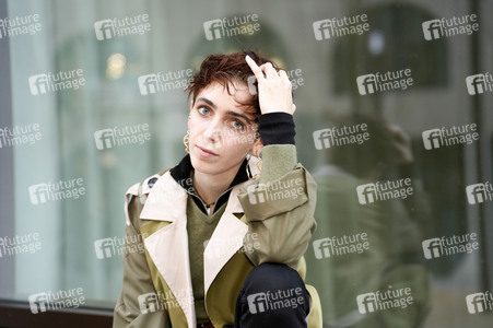 Photoshooting mit Anny Ogrezeanu in Berlin