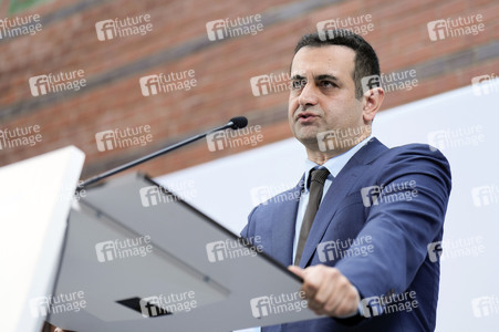 Pressekonferenz mit Bijan Djir-Sarai in Berlin