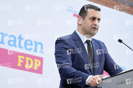 Pressekonferenz mit Bijan Djir-Sarai in Berlin