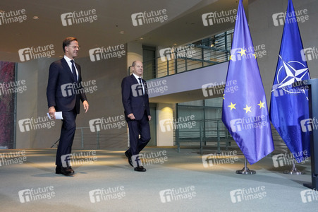 Empfang des NATO-Generalsekretärs in Berlin