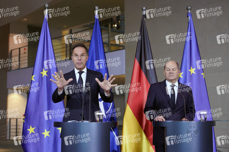 Empfang des NATO-Generalsekretärs in Berlin