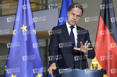 Empfang des NATO-Generalsekretärs in Berlin