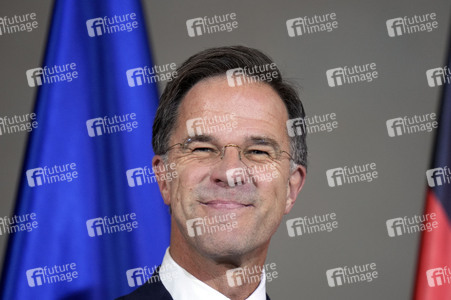 Empfang des NATO-Generalsekretärs in Berlin