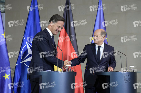 Empfang des NATO-Generalsekretärs in Berlin