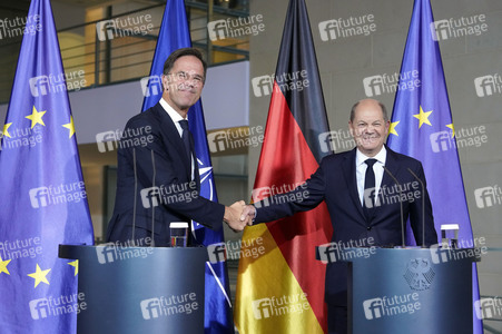 Empfang des NATO-Generalsekretärs in Berlin