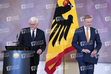 Ministerentlassungen und Ministerernennungen in Berlin