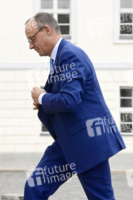 Empfang von Friedrich Merz beim Bundespräsidenten in Berlin