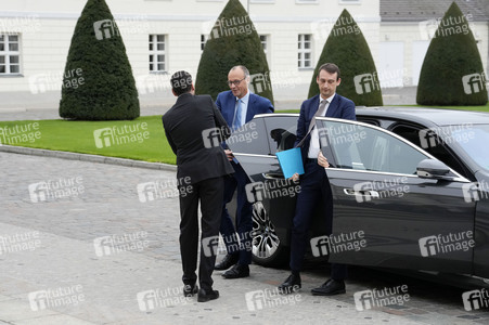 Empfang von Friedrich Merz beim Bundespräsidenten in Berlin