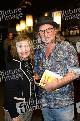 Buchpremiere 'Ostsüppchen bleibt Ostsüppchen 3.0' in Berlin