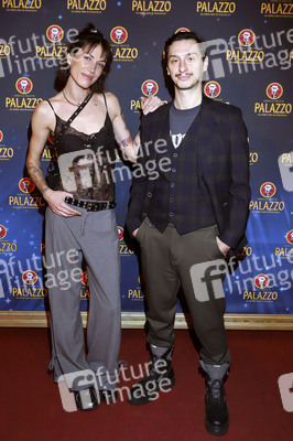 Premiere der Dinnershow 'Poletto Palazzo' in Hamburg