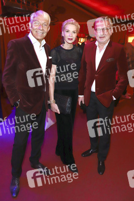 Premiere der Dinnershow 'Poletto Palazzo' in Hamburg