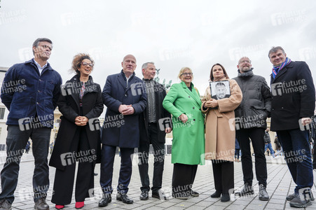 Erinnerung an 35 Jahre friedliche Revolution und Mauerfall in Berlin