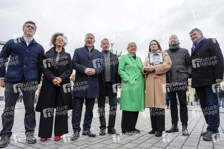 Erinnerung an 35 Jahre friedliche Revolution und Mauerfall in Berlin