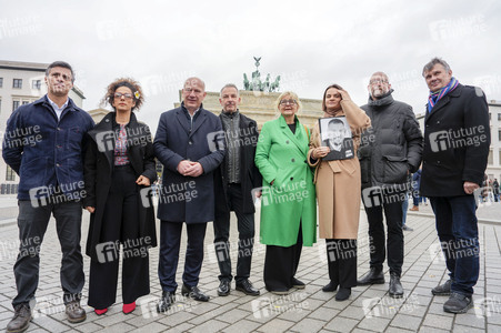 Erinnerung an 35 Jahre friedliche Revolution und Mauerfall in Berlin