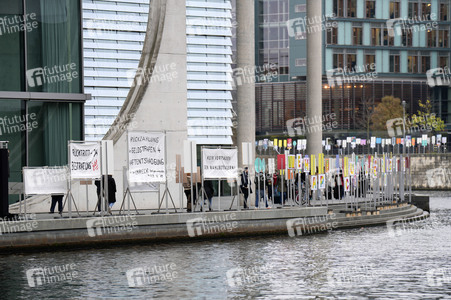Erinnerung an 35 Jahre friedliche Revolution und Mauerfall in Berlin