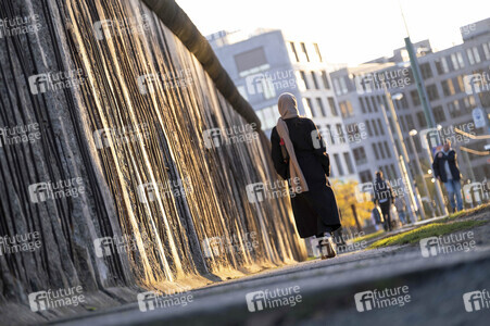 Erinnerung an 35 Jahre friedliche Revolution und Mauerfall in Berlin
