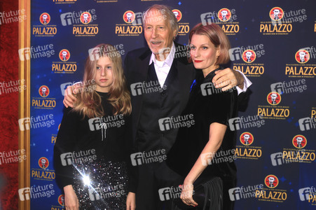 Gala-Premiere der Palazzo Dinner Show in Berlin