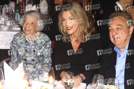 Gala-Premiere der Palazzo Dinner Show in Berlin