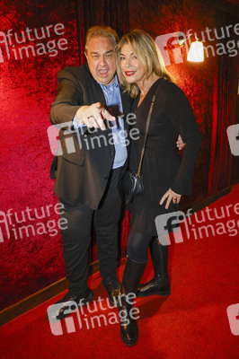 Gala-Premiere der Palazzo Dinner Show in Berlin