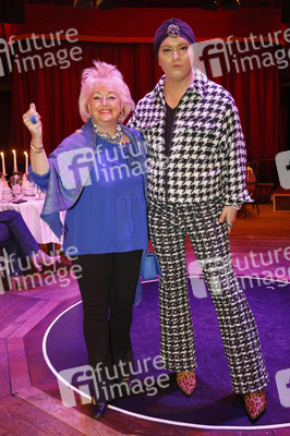 Gala-Premiere der Palazzo Dinner Show in Berlin