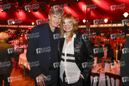 Gala-Premiere der Palazzo Dinner Show in Berlin