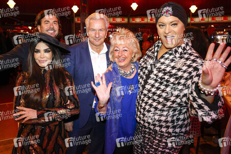 Gala-Premiere der Palazzo Dinner Show in Berlin