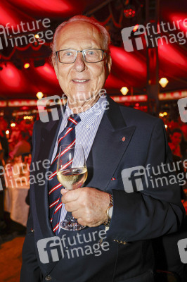 Gala-Premiere der Palazzo Dinner Show in Berlin