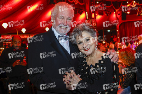 Gala-Premiere der Palazzo Dinner Show in Berlin