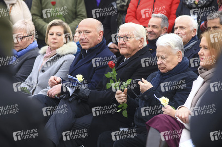 Gedenkveranstaltung zum 35. Jahrestag der Öffnung Berliner Mauer in Berlin