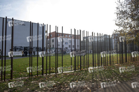35. Jahrestag der Öffnung Berliner Mauer in Berlin