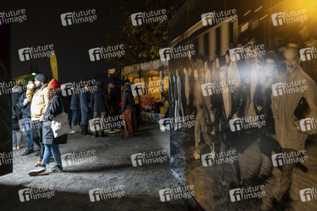 35. Jahrestag der Öffnung Berliner Mauer in Berlin