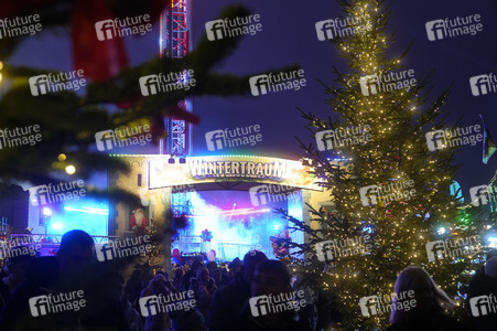 Weihnachtsmarkt 'Berliner Wintertraum' in Berlin