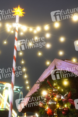Weihnachtsmarkt 'Berliner Wintertraum' in Berlin