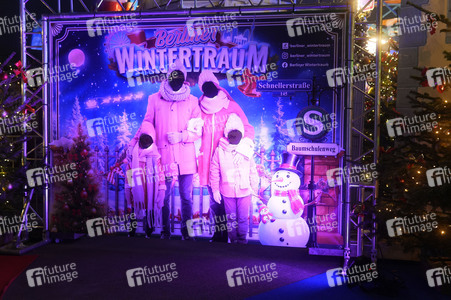 Weihnachtsmarkt 'Berliner Wintertraum' in Berlin