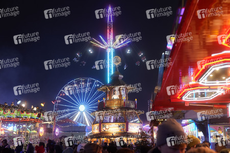 Weihnachtsmarkt 'Berliner Wintertraum' in Berlin