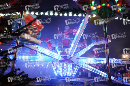 Weihnachtsmarkt 'Berliner Wintertraum' in Berlin