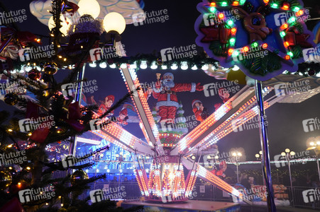Weihnachtsmarkt 'Berliner Wintertraum' in Berlin