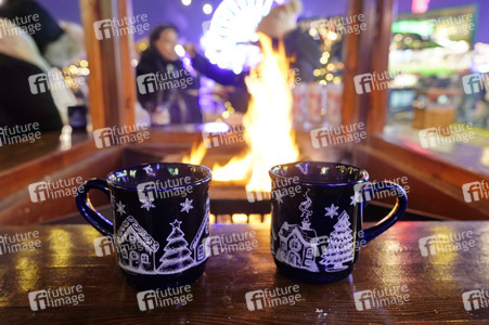 Weihnachtsmarkt 'Berliner Wintertraum' in Berlin