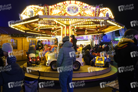 Weihnachtsmarkt 'Berliner Wintertraum' in Berlin
