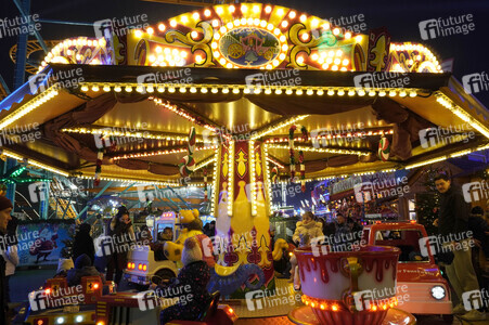 Weihnachtsmarkt 'Berliner Wintertraum' in Berlin